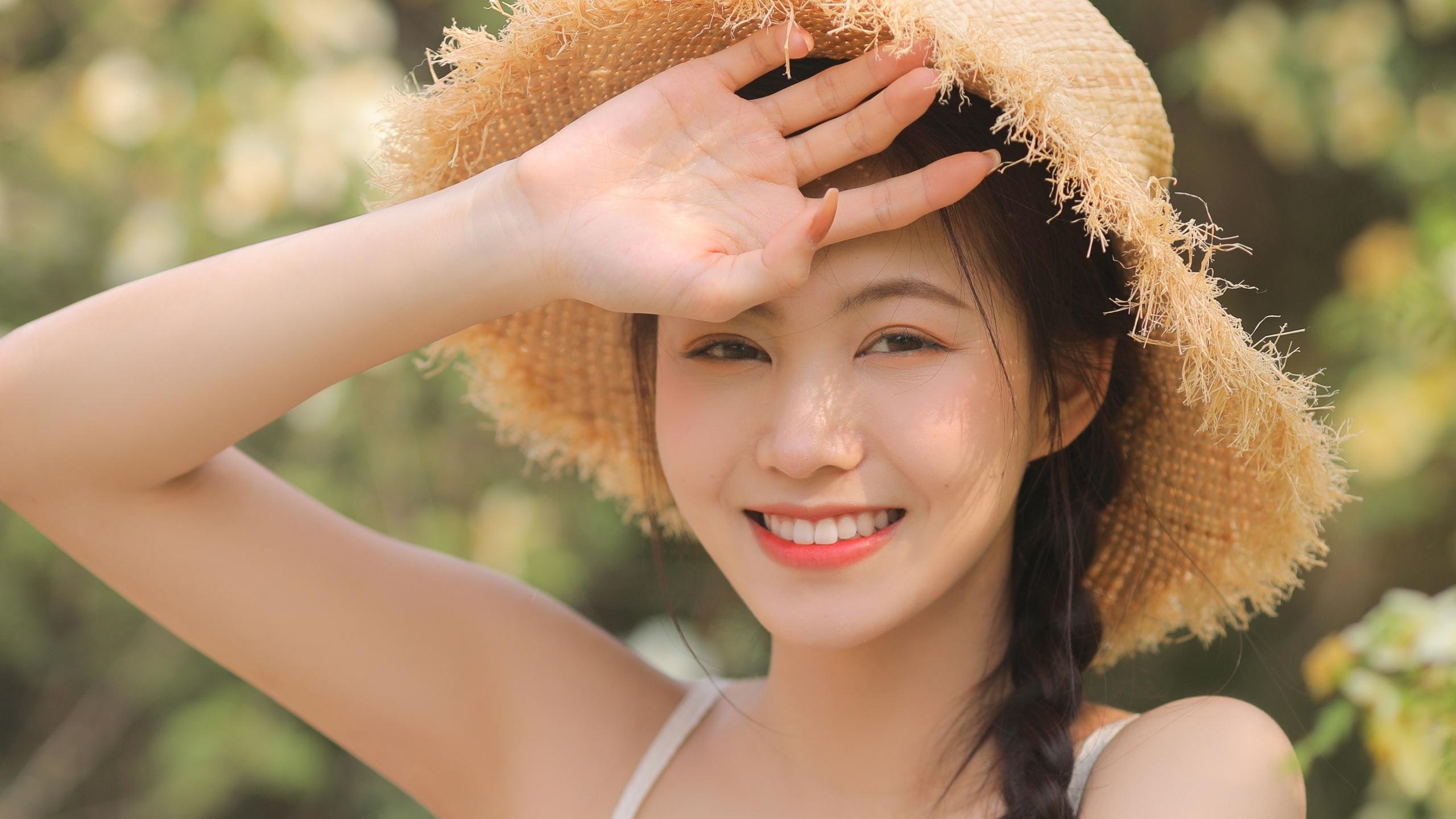 英超裁判吹罚标准演变对犯规判定的影响分析，足球比赛裁判吹哨规则视频