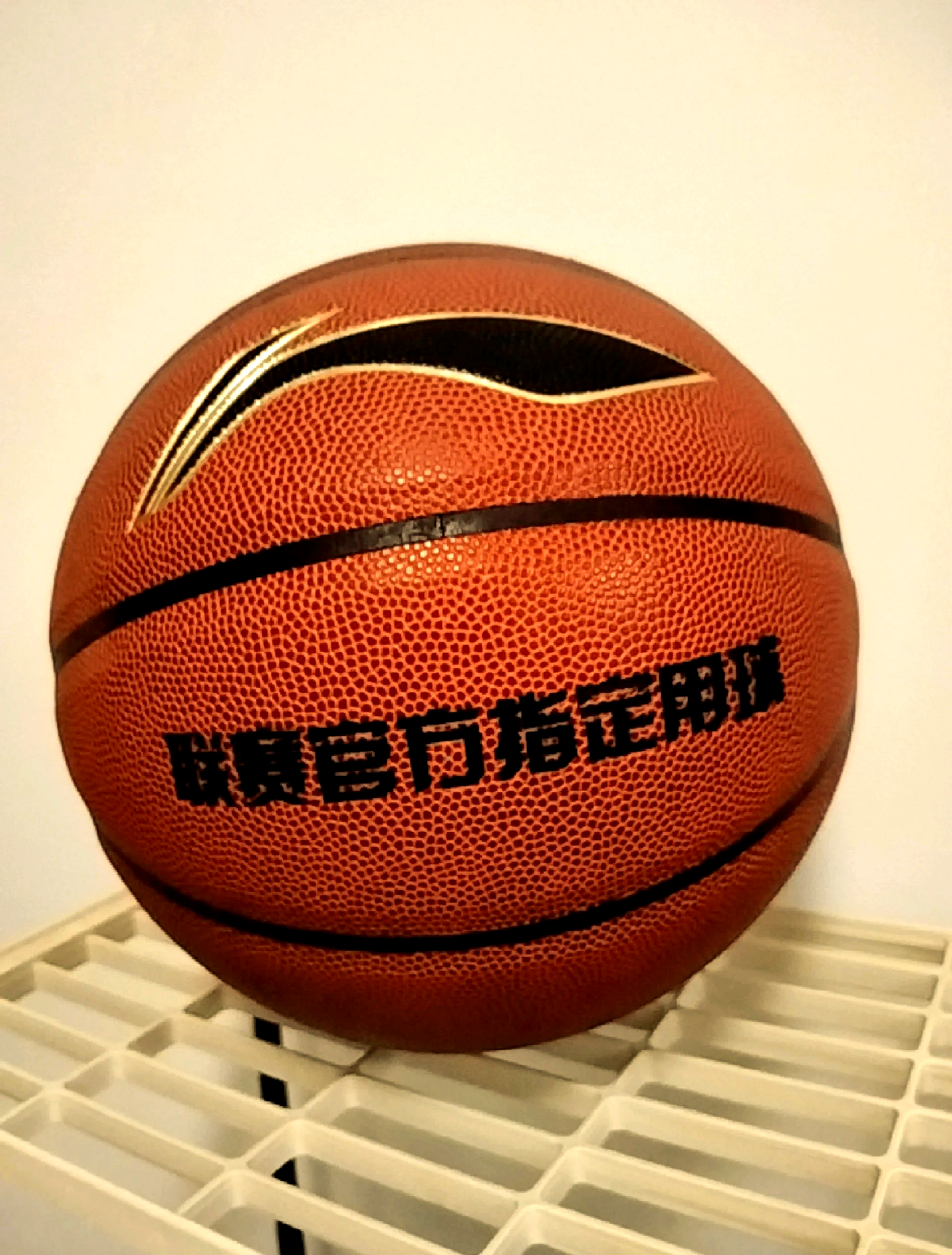 B体育官方网址：篮球解说：如何用声音传递激情与专业？的简单介绍